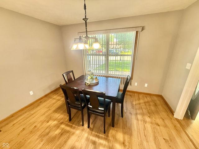 1251 Pin Oak Circle, Seymour, IN 47274