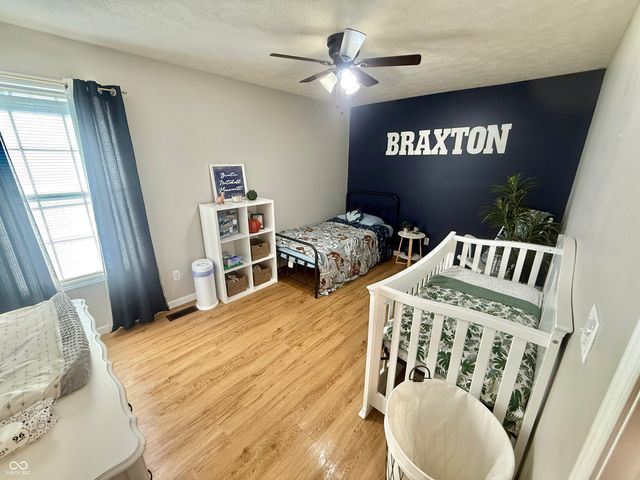1251 Pin Oak Circle, Seymour, IN 47274