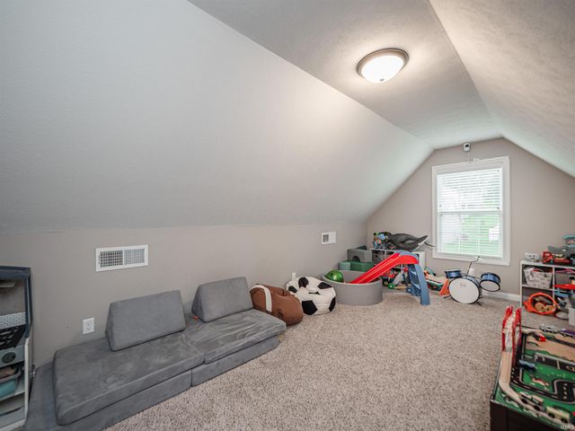 1625 Hills Drive, Evansville, IN 47720