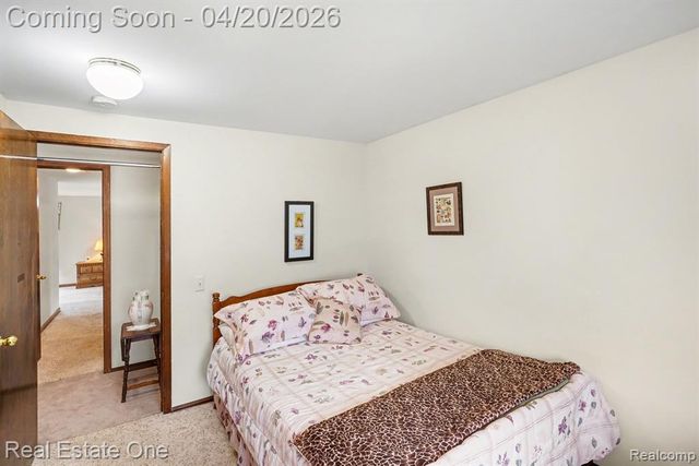 1355 Grebe Road, Highland, MI 48357