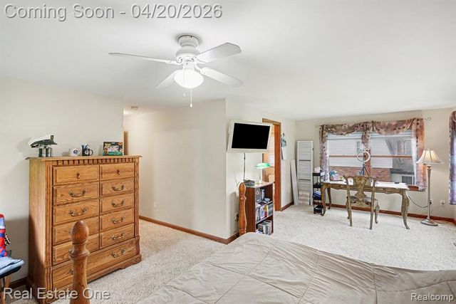 1355 Grebe Road, Highland, MI 48357