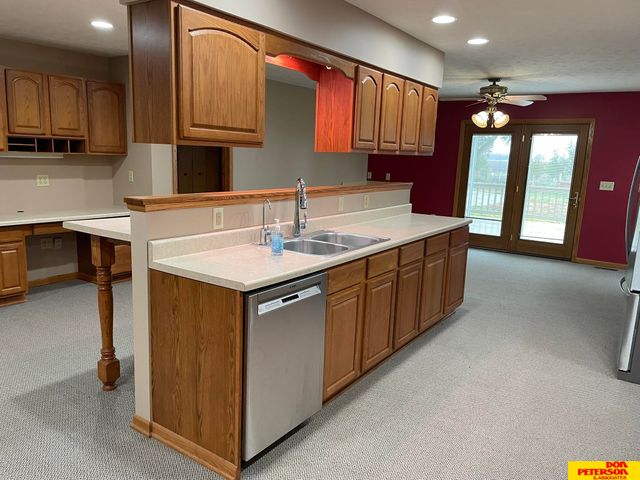 1754 County Rd 20, Fremont, NE 68025