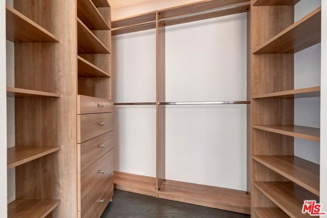 1400 N Hayworth Avenue 11, West Hollywood, CA 90046