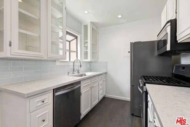 1400 N Hayworth Avenue 11, West Hollywood, CA 90046