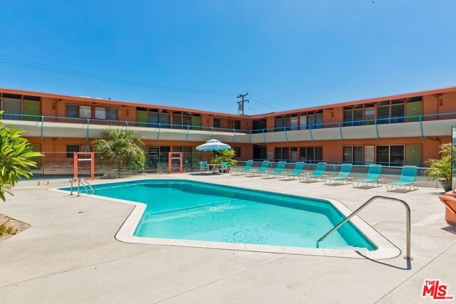 1400 N Hayworth Avenue 11, West Hollywood, CA 90046