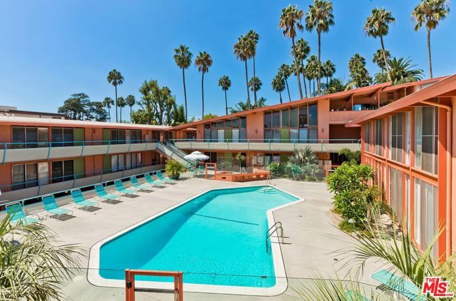 1400 N Hayworth Avenue 11, West Hollywood, CA 90046