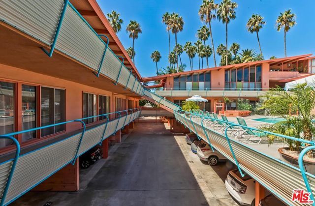1400 N Hayworth Avenue 11, West Hollywood, CA 90046