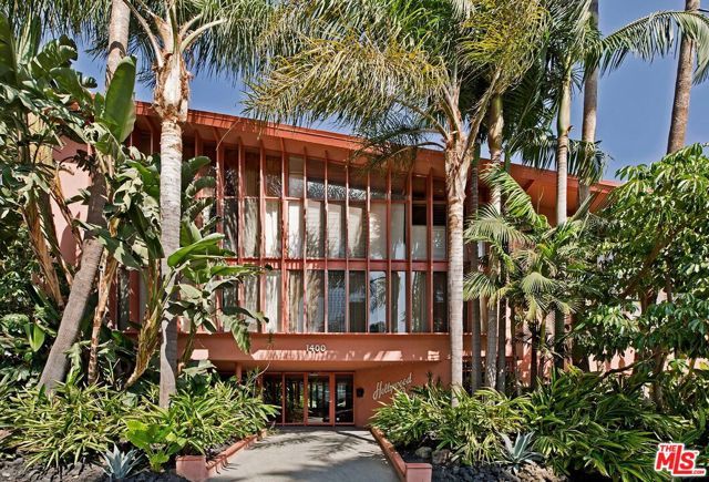 1400 N Hayworth Avenue 11, West Hollywood, CA 90046