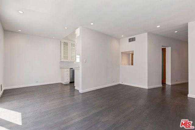 1400 N Hayworth Avenue 11, West Hollywood, CA 90046