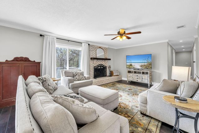 715 Overbrook Drive, Fort Walton Beach, FL 32547