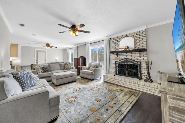 715 Overbrook Drive, Fort Walton Beach, FL 32547