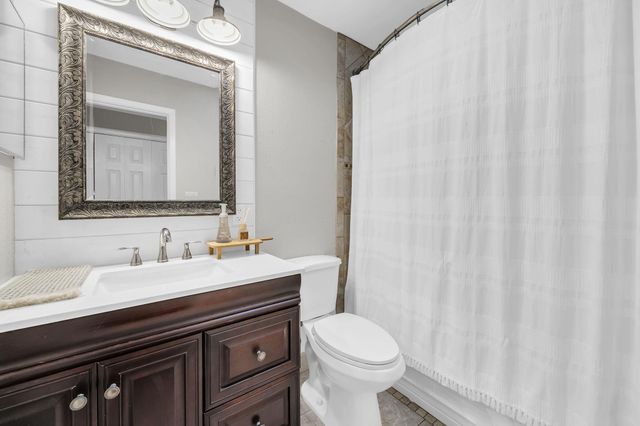 715 Overbrook Drive, Fort Walton Beach, FL 32547