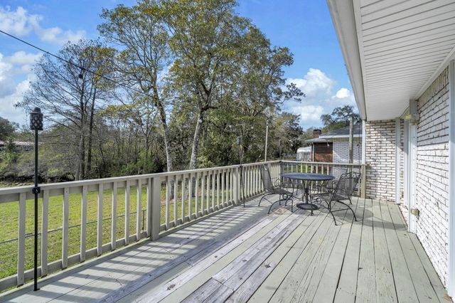 715 Overbrook Drive, Fort Walton Beach, FL 32547