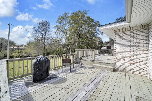 715 Overbrook Drive, Fort Walton Beach, FL 32547