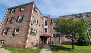 111-09 66 Road 3A, Forest Hills, NY 11375