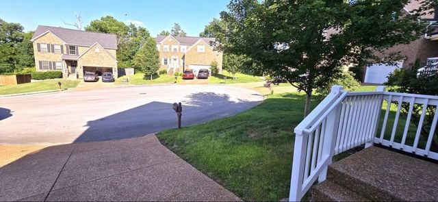 624 Stonebridge Ln, Mount Juliet, TN 37122
