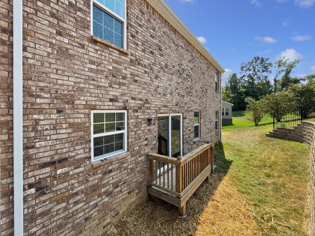 624 Stonebridge Ln, Mount Juliet, TN 37122