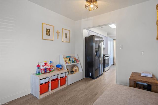 1563 Sword Dancer DR, Virginia Beach, VA 23454