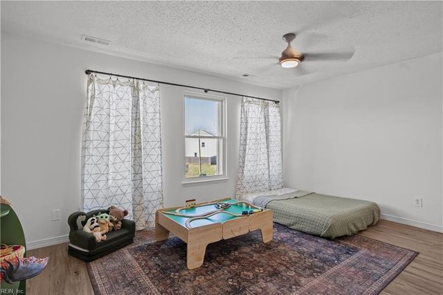 1563 Sword Dancer DR, Virginia Beach, VA 23454