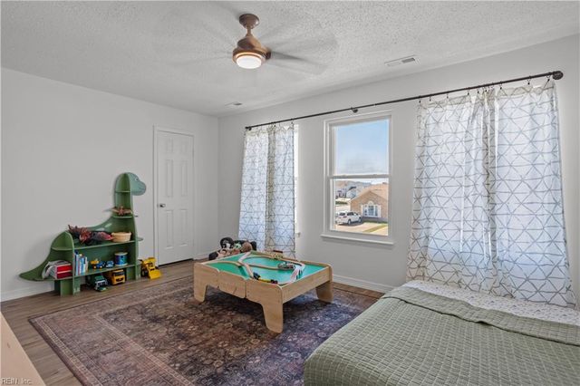 1563 Sword Dancer DR, Virginia Beach, VA 23454