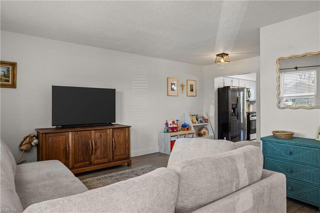 1563 Sword Dancer DR, Virginia Beach, VA 23454