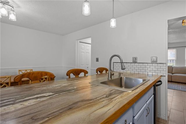 1563 Sword Dancer DR, Virginia Beach, VA 23454