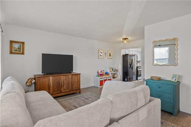 1563 Sword Dancer DR, Virginia Beach, VA 23454