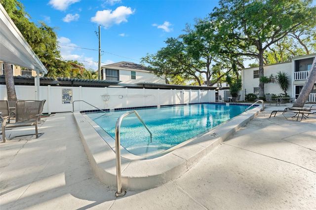 4611 W NORTH B STREET 123, Tampa, FL 33609