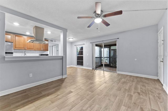 4611 W NORTH B STREET 123, Tampa, FL 33609