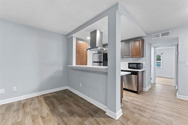 4611 W NORTH B STREET 123, Tampa, FL 33609