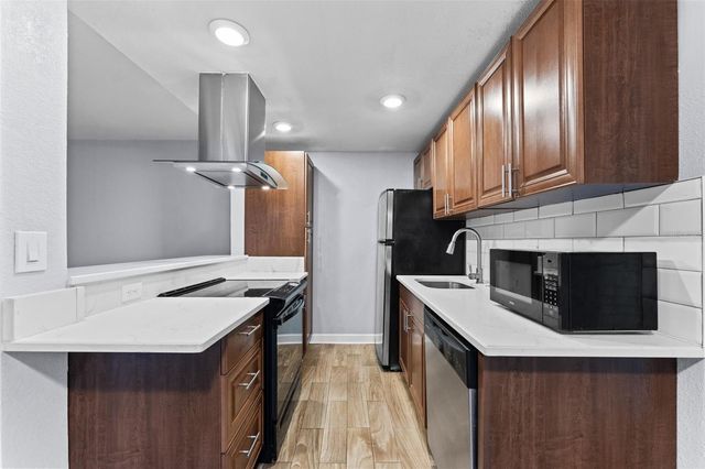4611 W NORTH B STREET 123, Tampa, FL 33609