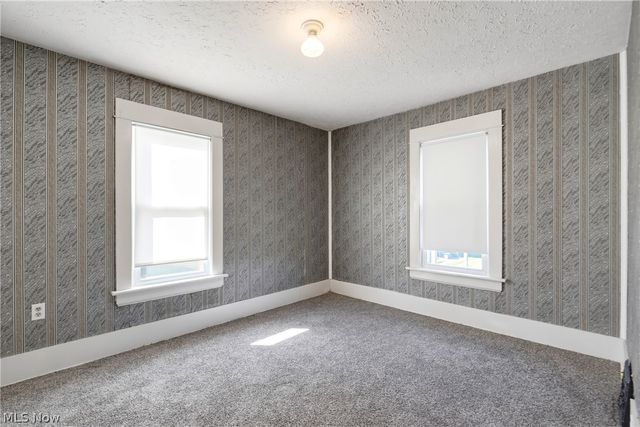 91 Mcnaughton Street, Akron, OH 44305