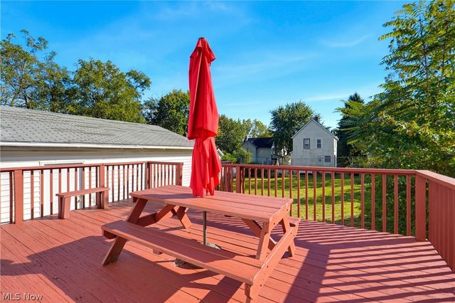 91 Mcnaughton Street, Akron, OH 44305