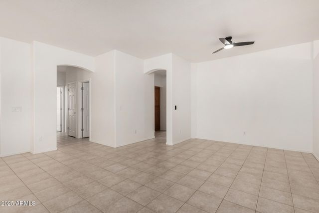 13857 W MAUI Lane, Surprise, AZ 85379