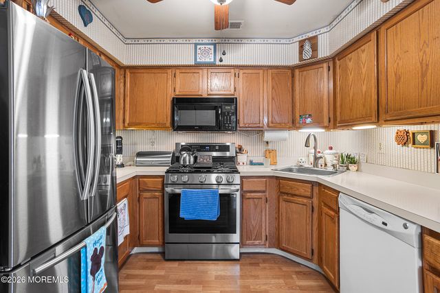 11 Browning Court, Freehold, NJ 07728