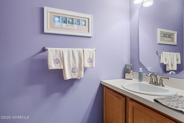 11 Browning Court, Freehold, NJ 07728