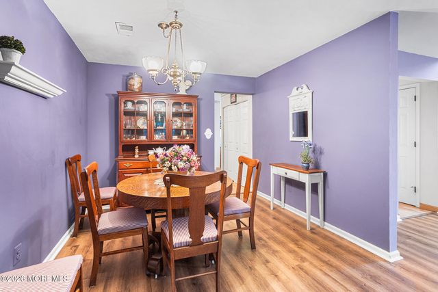 11 Browning Court, Freehold, NJ 07728