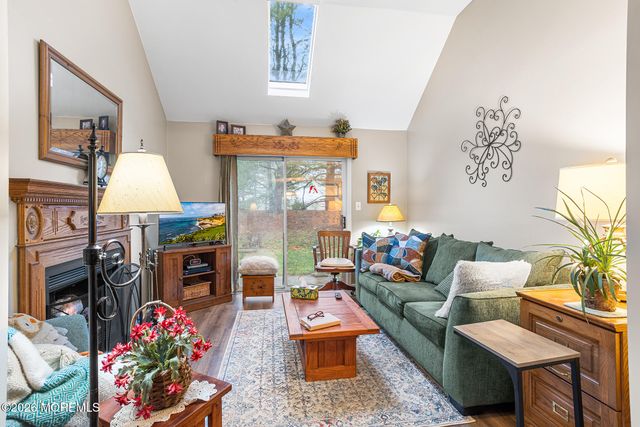 11 Browning Court, Freehold, NJ 07728