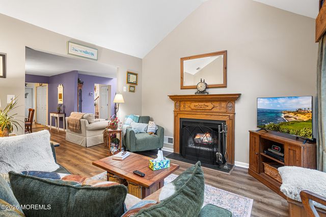 11 Browning Court, Freehold, NJ 07728