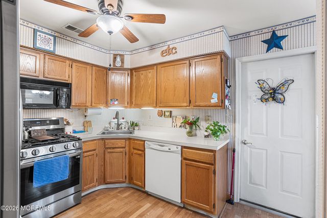 11 Browning Court, Freehold, NJ 07728