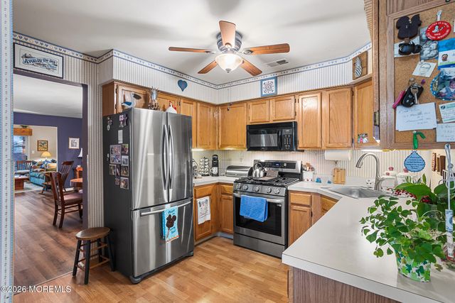 11 Browning Court, Freehold, NJ 07728