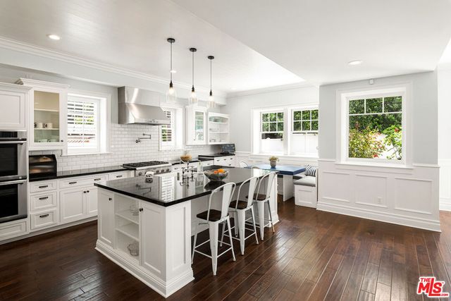 11610 Chiquita Street, Studio City, CA 91604