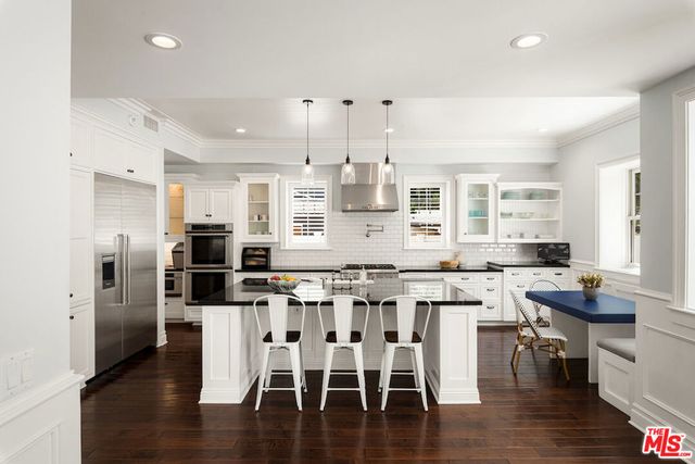11610 Chiquita Street, Studio City, CA 91604