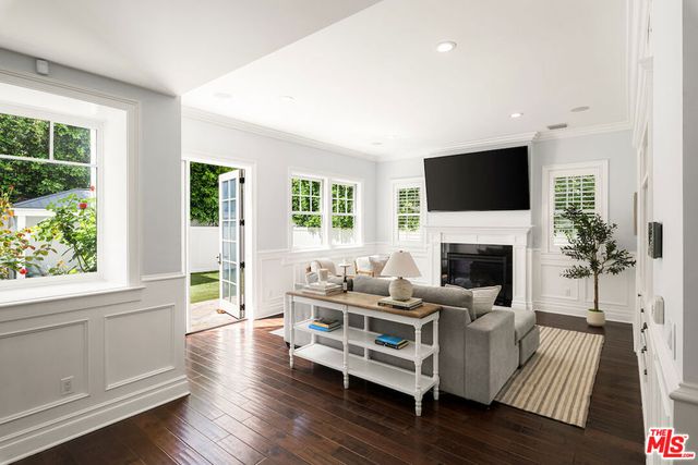 11610 Chiquita Street, Studio City, CA 91604