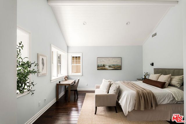 11610 Chiquita Street, Studio City, CA 91604