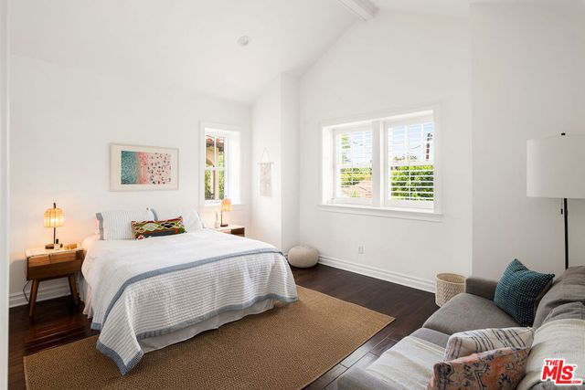 11610 Chiquita Street, Studio City, CA 91604