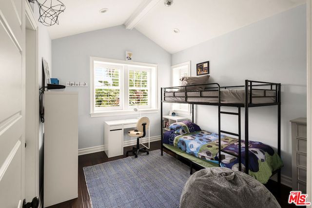 11610 Chiquita Street, Studio City, CA 91604