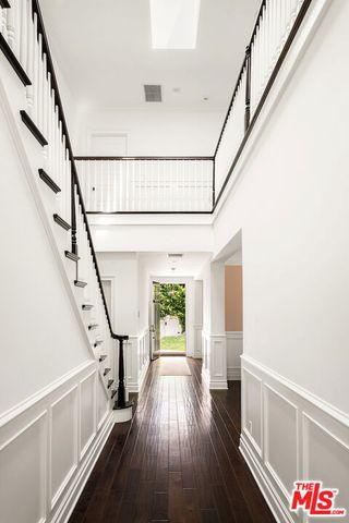 11610 Chiquita Street, Studio City, CA 91604