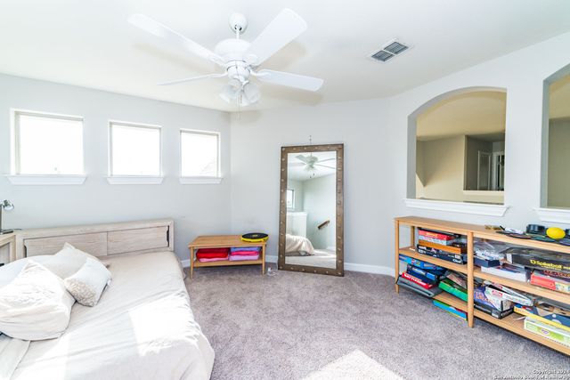 15814 SEEKERS ST, San Antonio, TX 78255