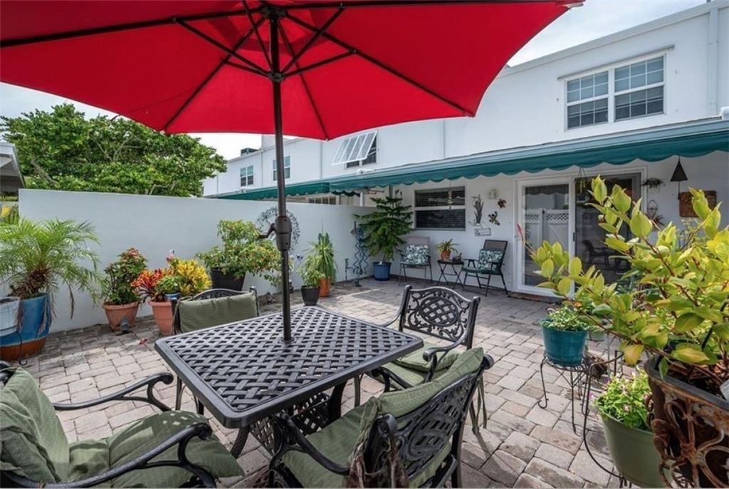2722 Cardinal Drive, Vero Beach, FL 32963